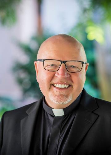Dorian Llywelyn, SJ