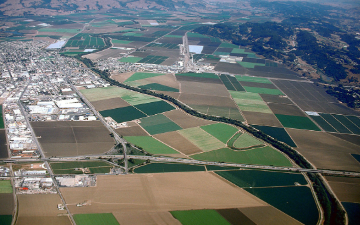 Aerial view of Pajaro, CA. Photo by Robert Campbell, CC BY-SA 3.0 , via Wikimedia Commons. Aerial view of Pajaro, CA. Photo by Robert Campbell, CC BY-SA 3.0 , via Wikimedia Commons.